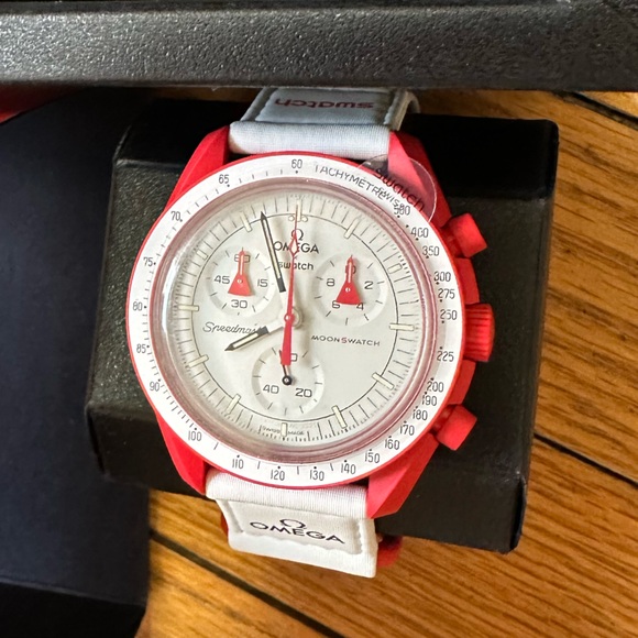 Brand New in Box - Swatch x Omega - MoonSwatch Mission to Mars - Picture 2 of 4